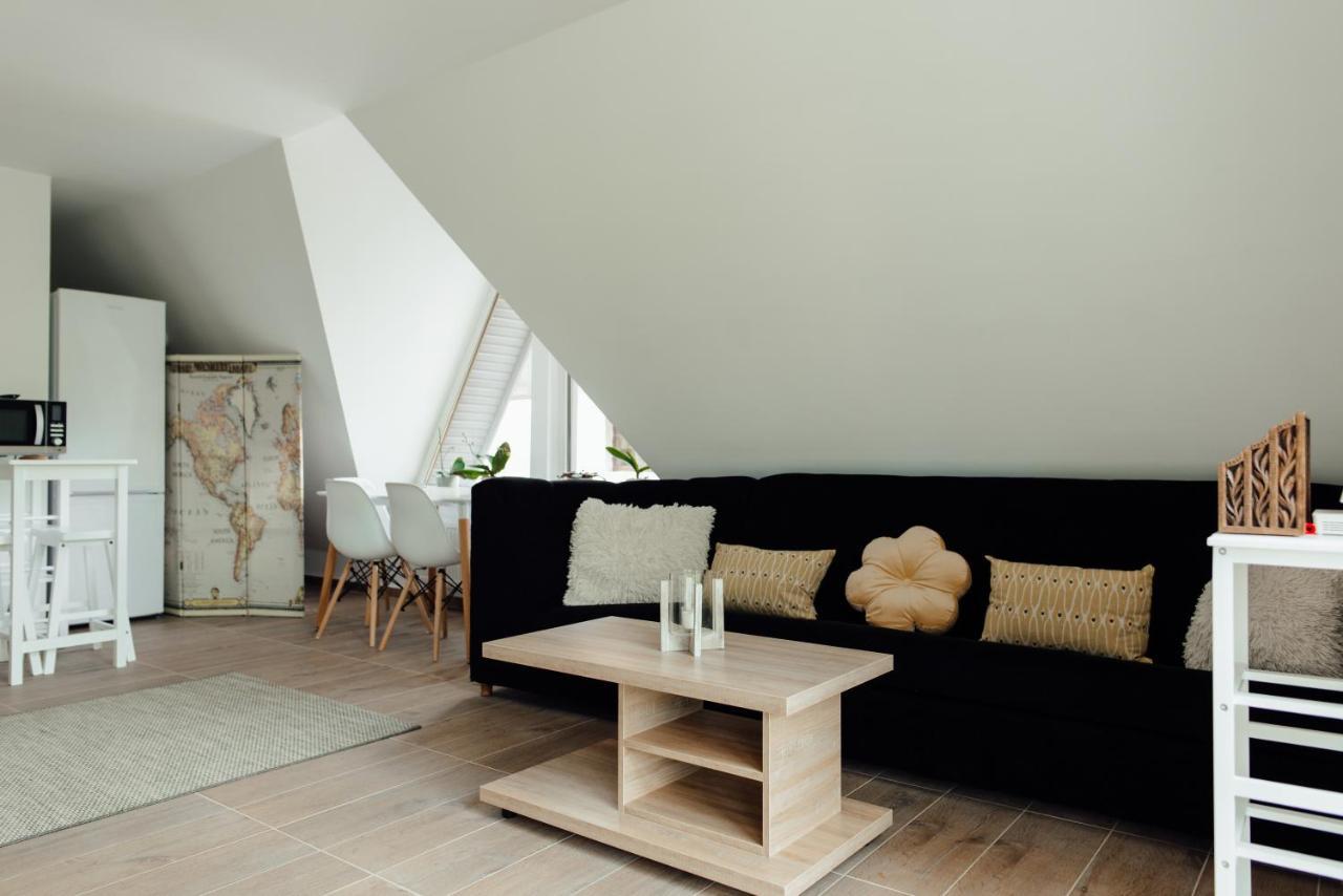 Autentic Adorabil Apartment Albestii Paminteni Ngoại thất bức ảnh