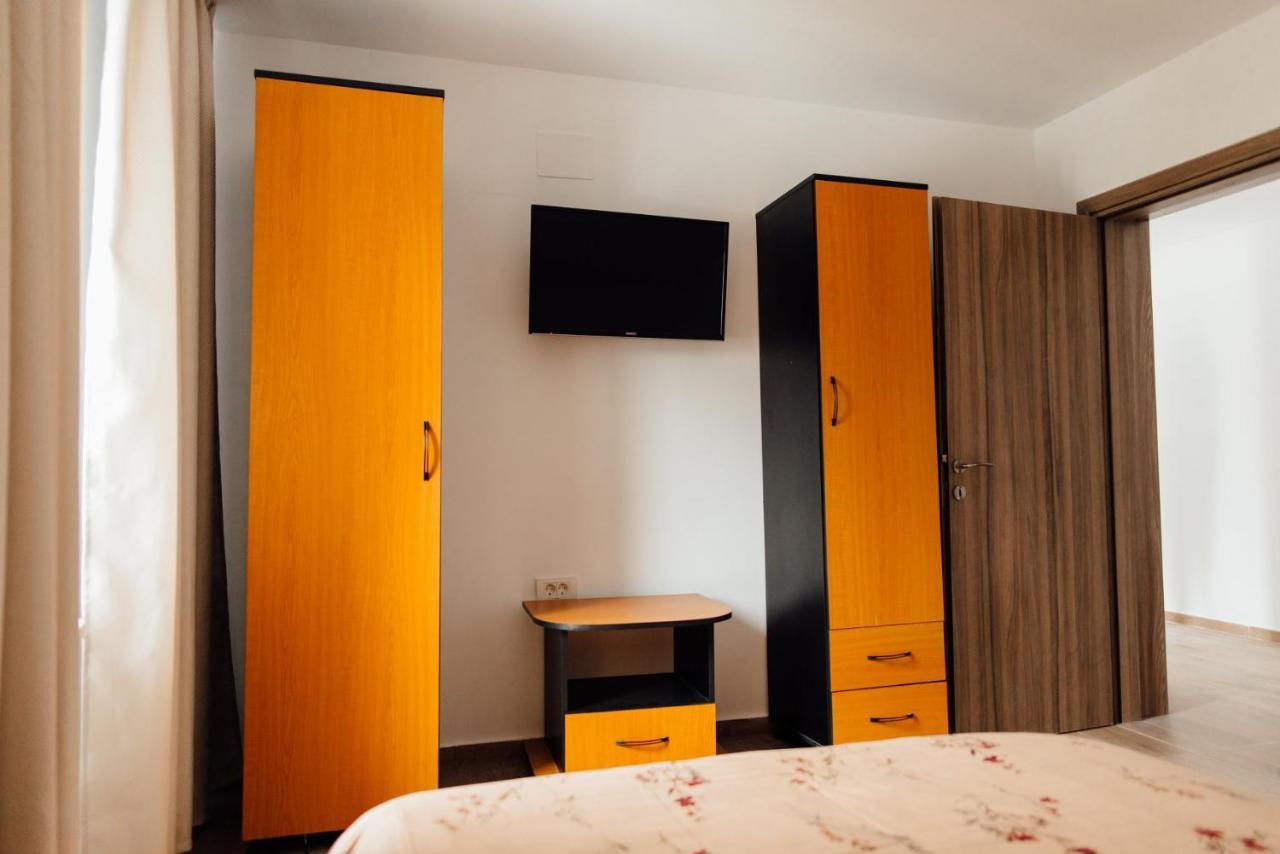 Autentic Adorabil Apartment Albestii Paminteni Ngoại thất bức ảnh