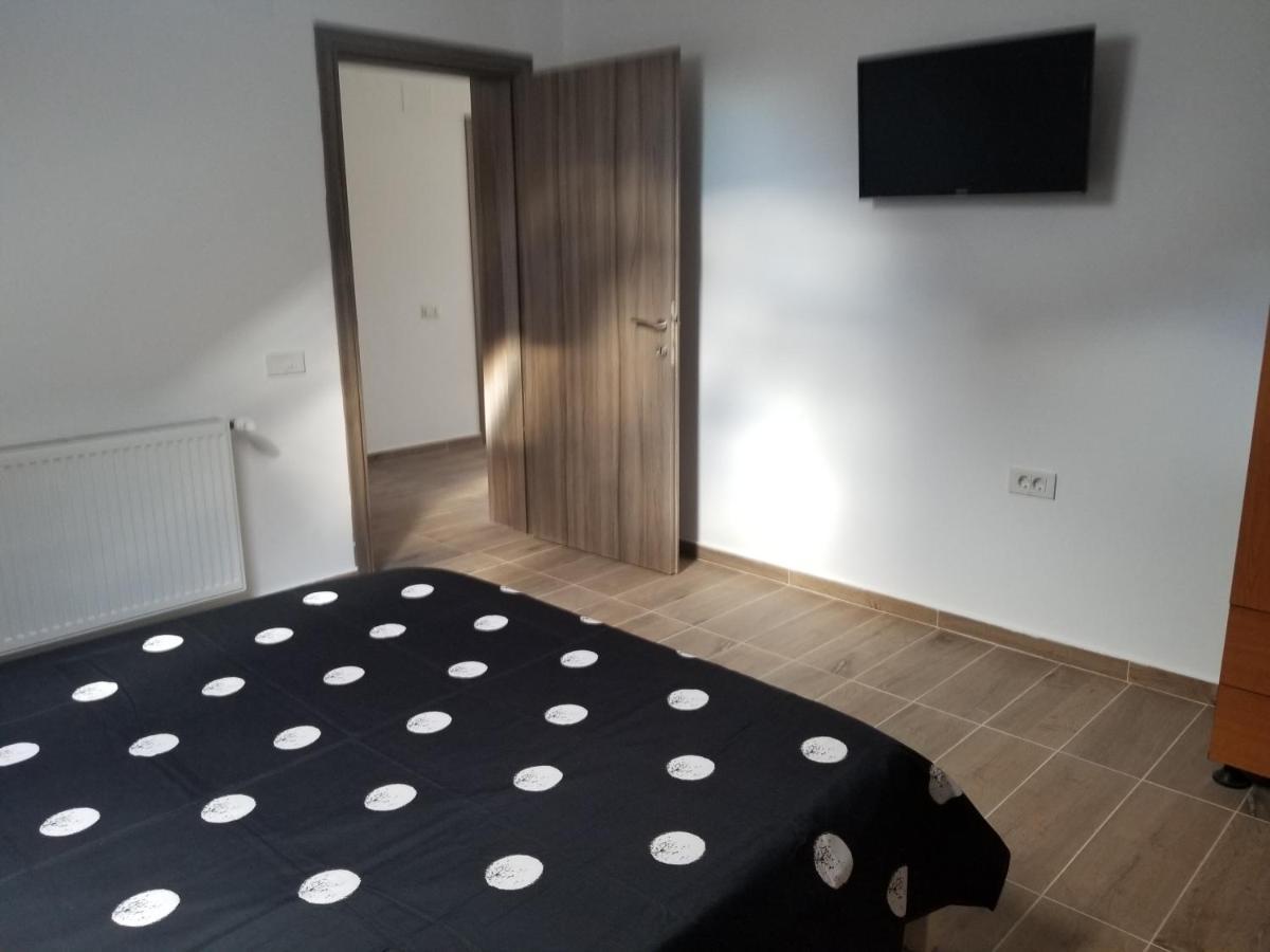 Autentic Adorabil Apartment Albestii Paminteni Ngoại thất bức ảnh